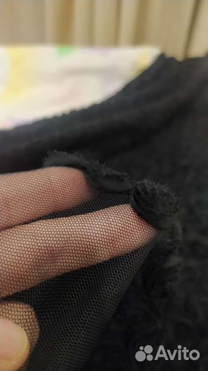 Ткань с вышивкой