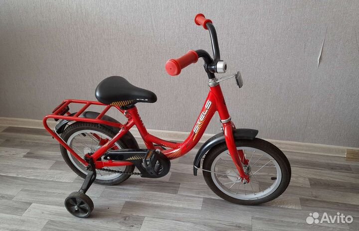 Детский трехколесный велосипед