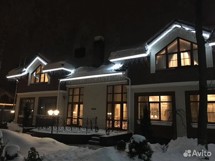 Новогодняя подсветка дома