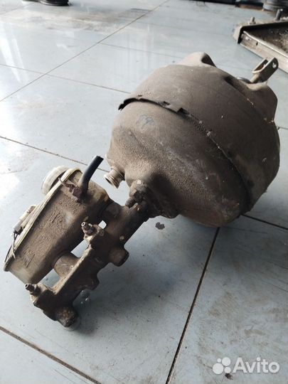 Усилитель тормозов с тормозным цилиндром Volvo 940