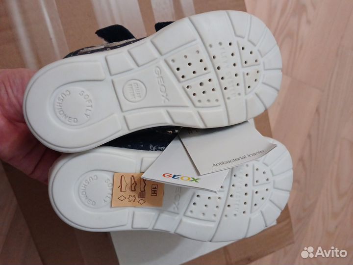 Новые ботинки geox