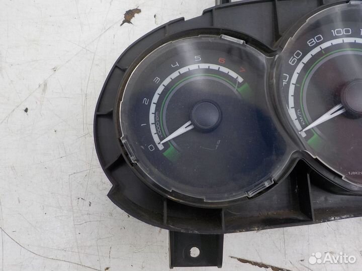 Щиток приборов (панель приборов) LADA X-Ray 2016