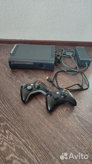 Приставка Xbox 360