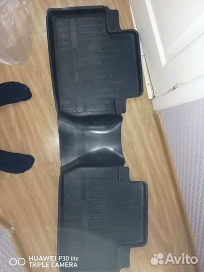 Автомобильные коврики резиновые аутлендер 3