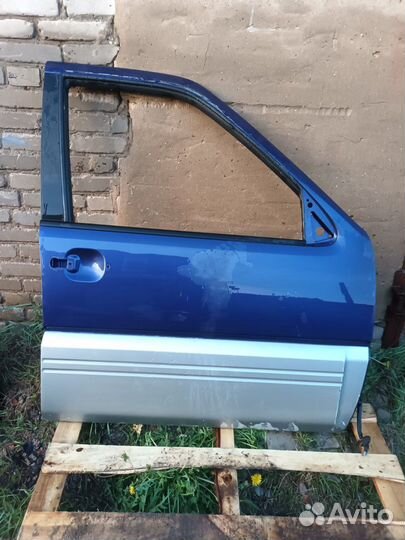 Дверь передняя правая nissan terrano