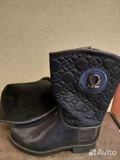 Сапоги резиновые с утеплителем на девочку