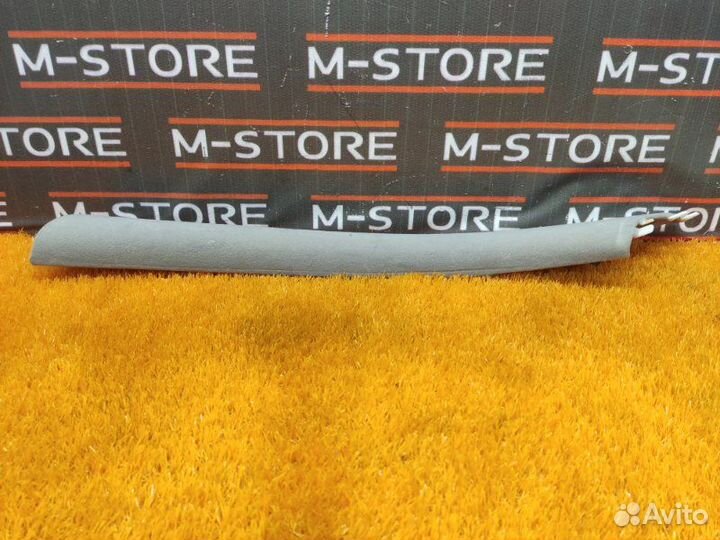 Обшивка стойки передняя левая Mercedes-Benz