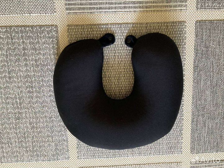 Подушка для путешествий или авто Clöudz