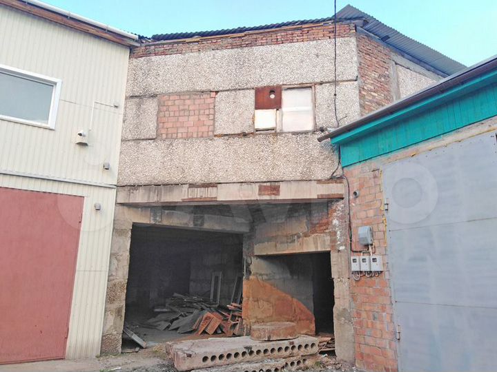 Гараж, > 30 м²