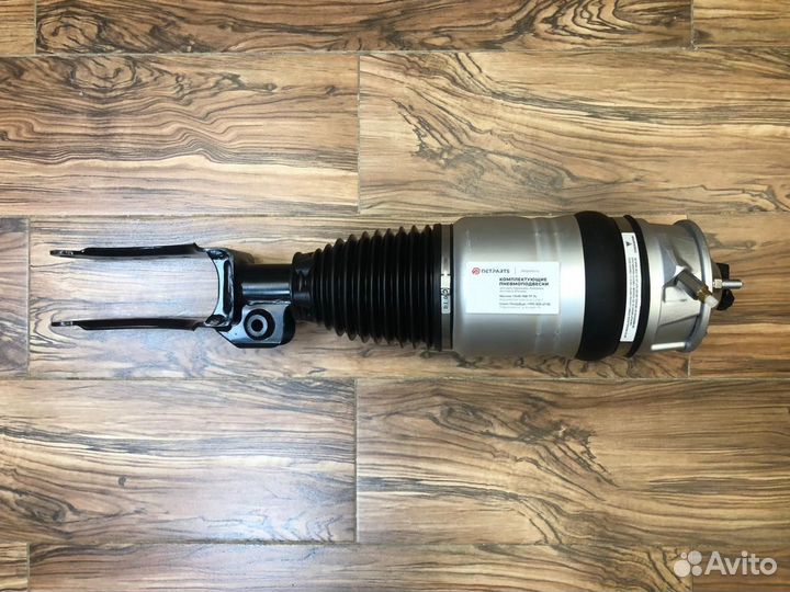 Пневмостойка Туарег передняя