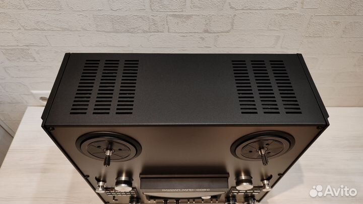 Магнитофон олимп 005С с индикатором и пультом ду