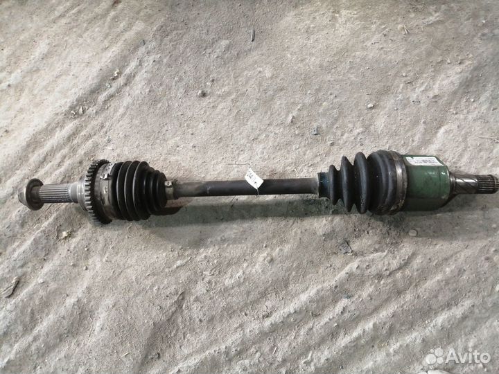 Полуось передняя левая (приводной вал, шрус) Mazda