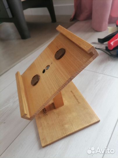 Деревянная Подставка для iPad