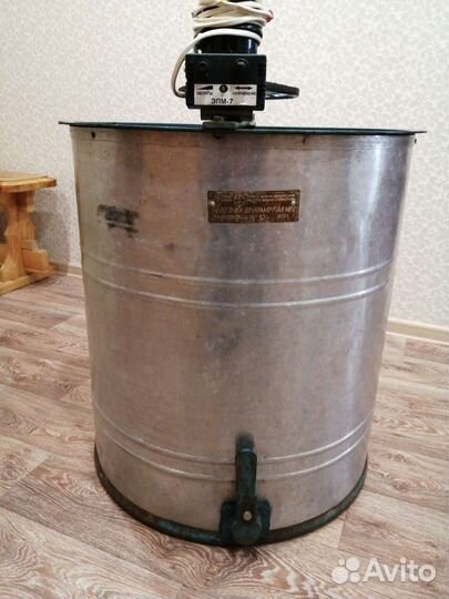 Медогонка 2-х рамочная с электроприводом