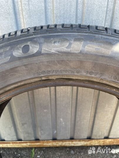 Bridgestone 738V 265/50 R20 50W