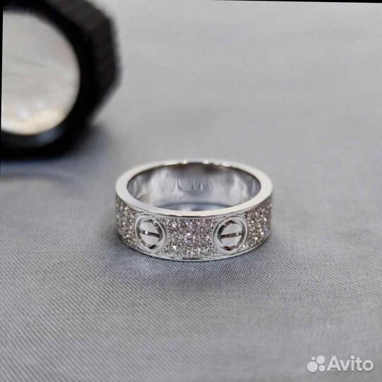 Кольцо Cartier Love, белое золото 0,7ct