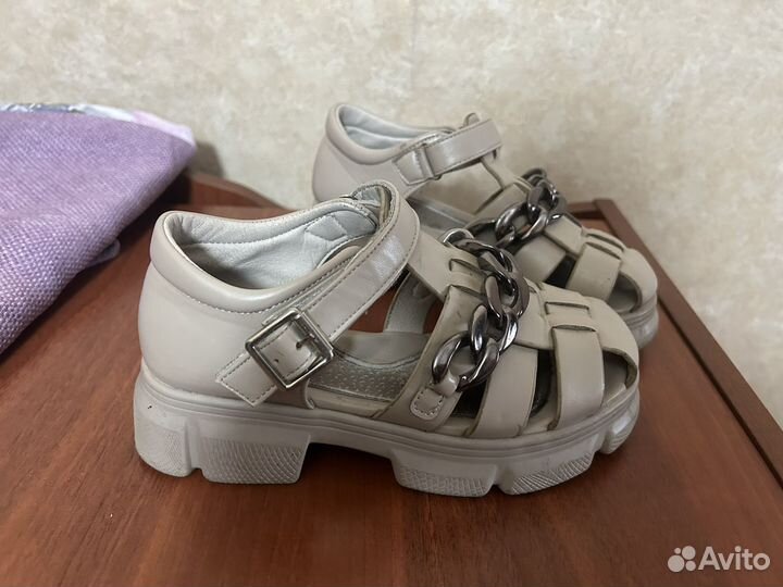 Босоножки для девочки