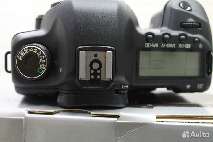 Фотоаппарат Canon EOS 5D Mark II Body