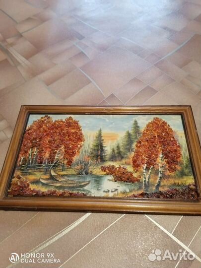 Картины с янтарем