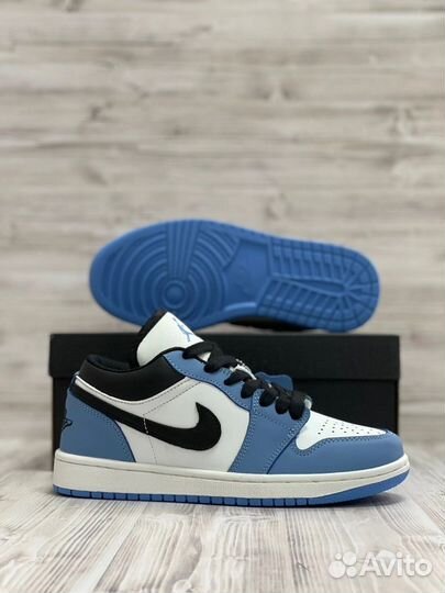 Кроссовки Nike Air Jordan 1 женские Luxe