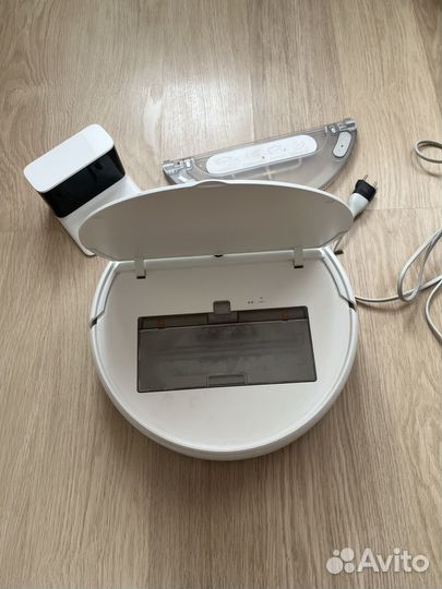 Робот-пылесос Xiaomi Mi Robot Vacuum Mop
