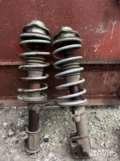 Передние стойки ваз 2110 в сборе б/у