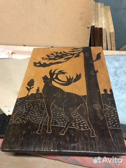 Медная чеканка и картина