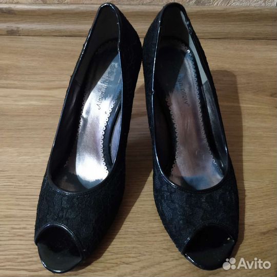 Туфли женские 39 размер