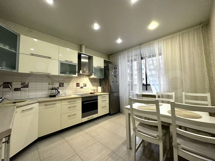 3-к. квартира, 77 м², 7/25 эт.