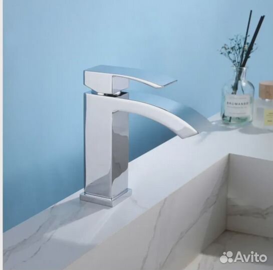 Cмecитeль aввеr Wasserfall аf8610 для раковины
