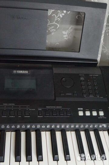 Синтезатор Yamaha psr-E453