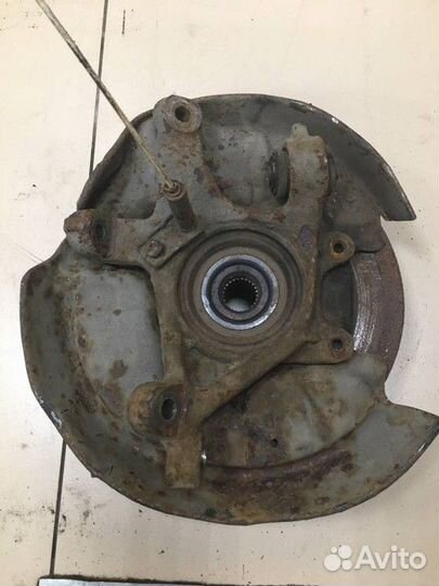 Кулак поворотный задний левый