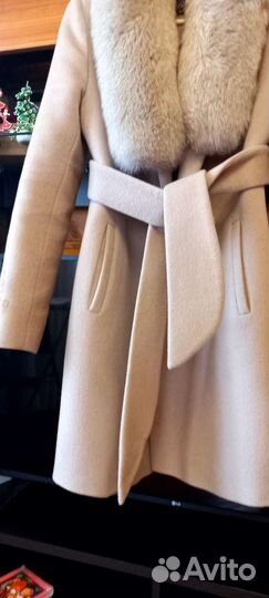 Зимнее пальто с мехом песца