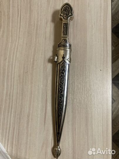 Кубачинский серебряный кинжал