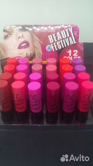 Помада для губ в ассортименте