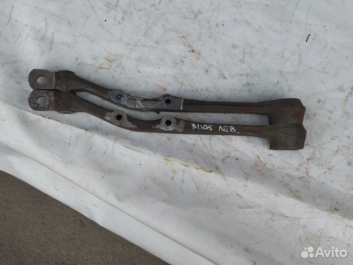 Рычаг подвески Волга 3110 31105 голый нижний