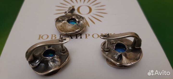 Серебряные серьги с опалом