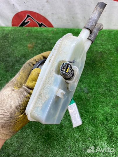 Бачок для тормозной жидкости Honda Vezel RU4 LEB