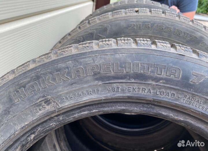 Nokian Tyres Hakkapeliitta 7 215/55 R17