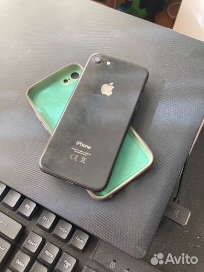 iPhone 8, 64 ГБ