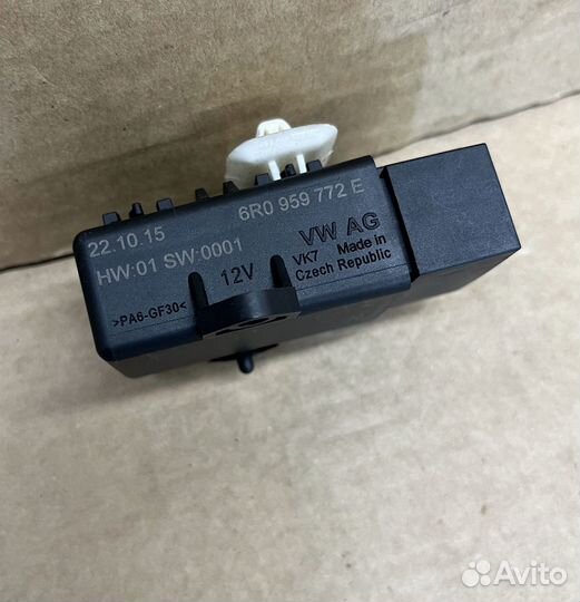 Блок управления обогревов сидений Шкода Рапид 1