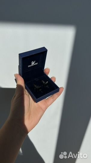Запонки swarovski
