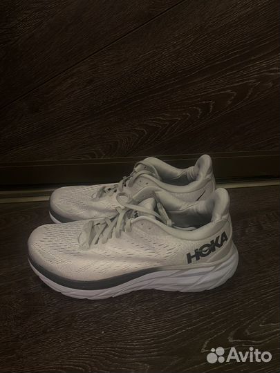 Беговые кроссовки hoka clifton 8