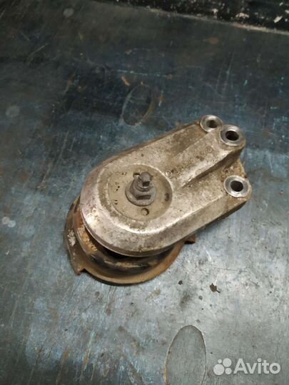Опора двигателя верхняя Chevrolet Epica