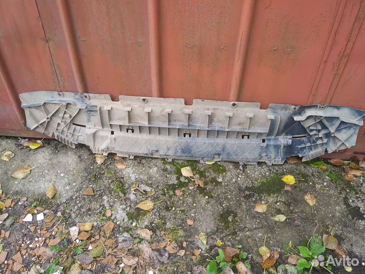 Пыльник переднего бампера Audi Q5 2