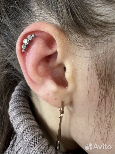 Прокол ушей по Системе-75, Пирсинг