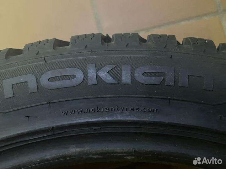 Nokian Tyres Hakkapeliitta 8 225/45 R19 96T