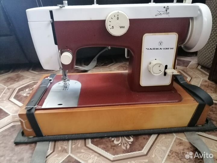 Швейная машина Чайка 132м