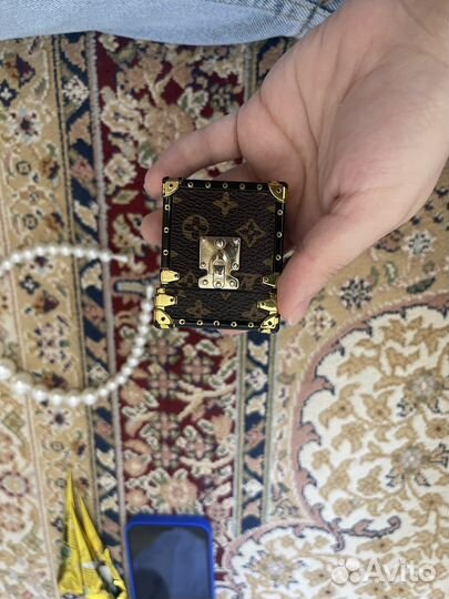 Чехол на наушники