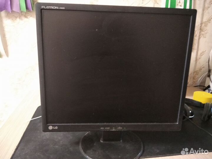 Мониторы LG 19